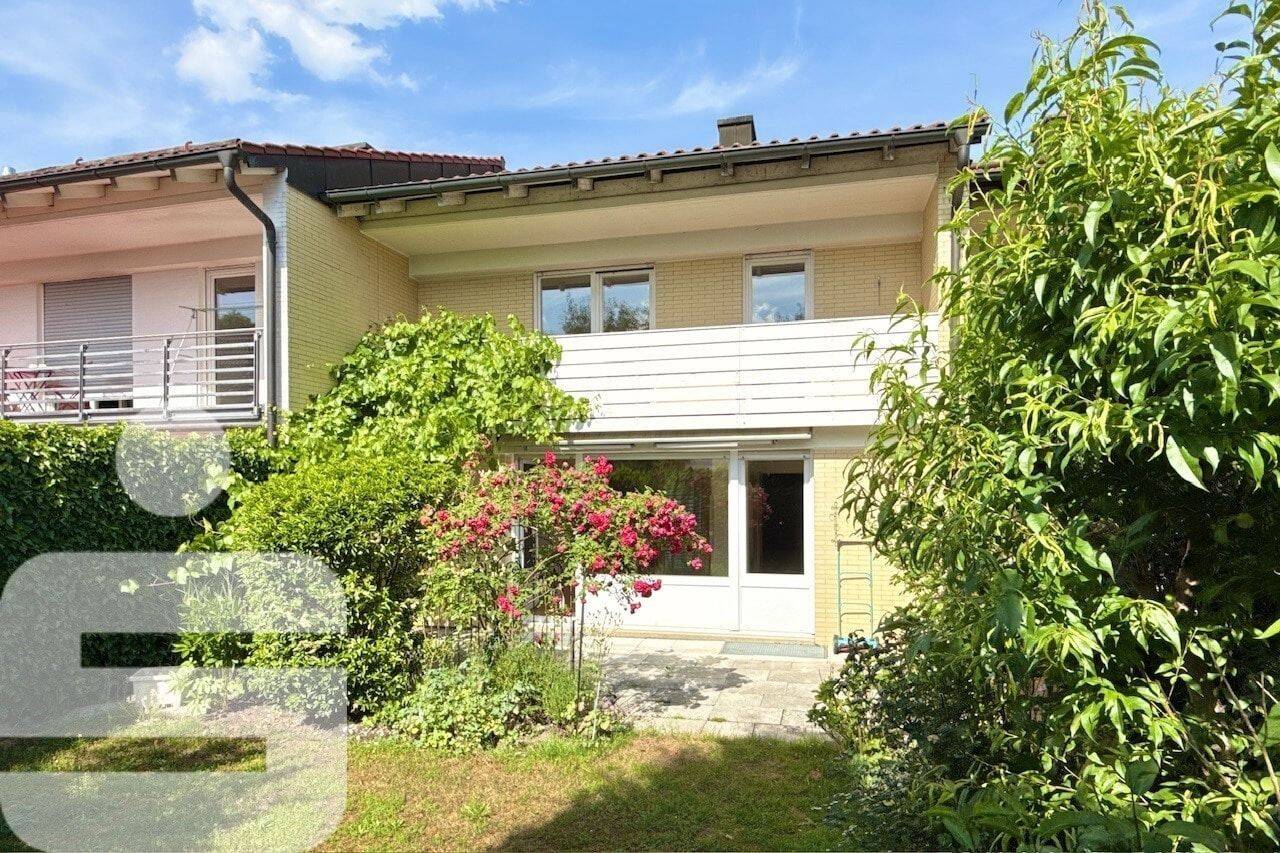 Charmantes Reihenmittelhaus mit Garage in ruhiger Wohnlage, 84570 Polling