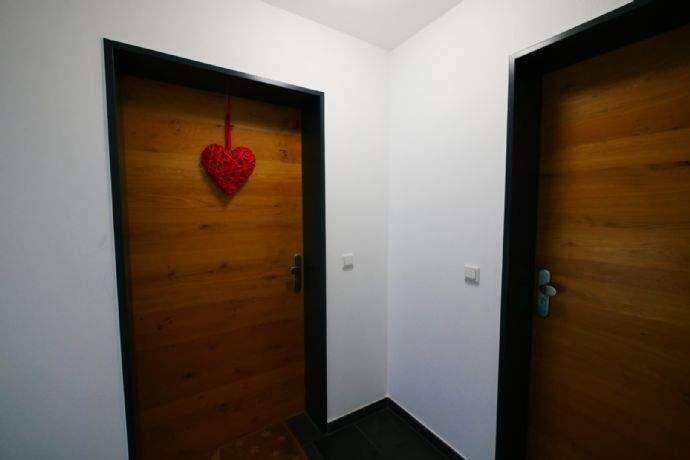 Großzügige, helle 1-Zimmer-Wohnung in sehr guter Lage, 83059 Kolbermoor