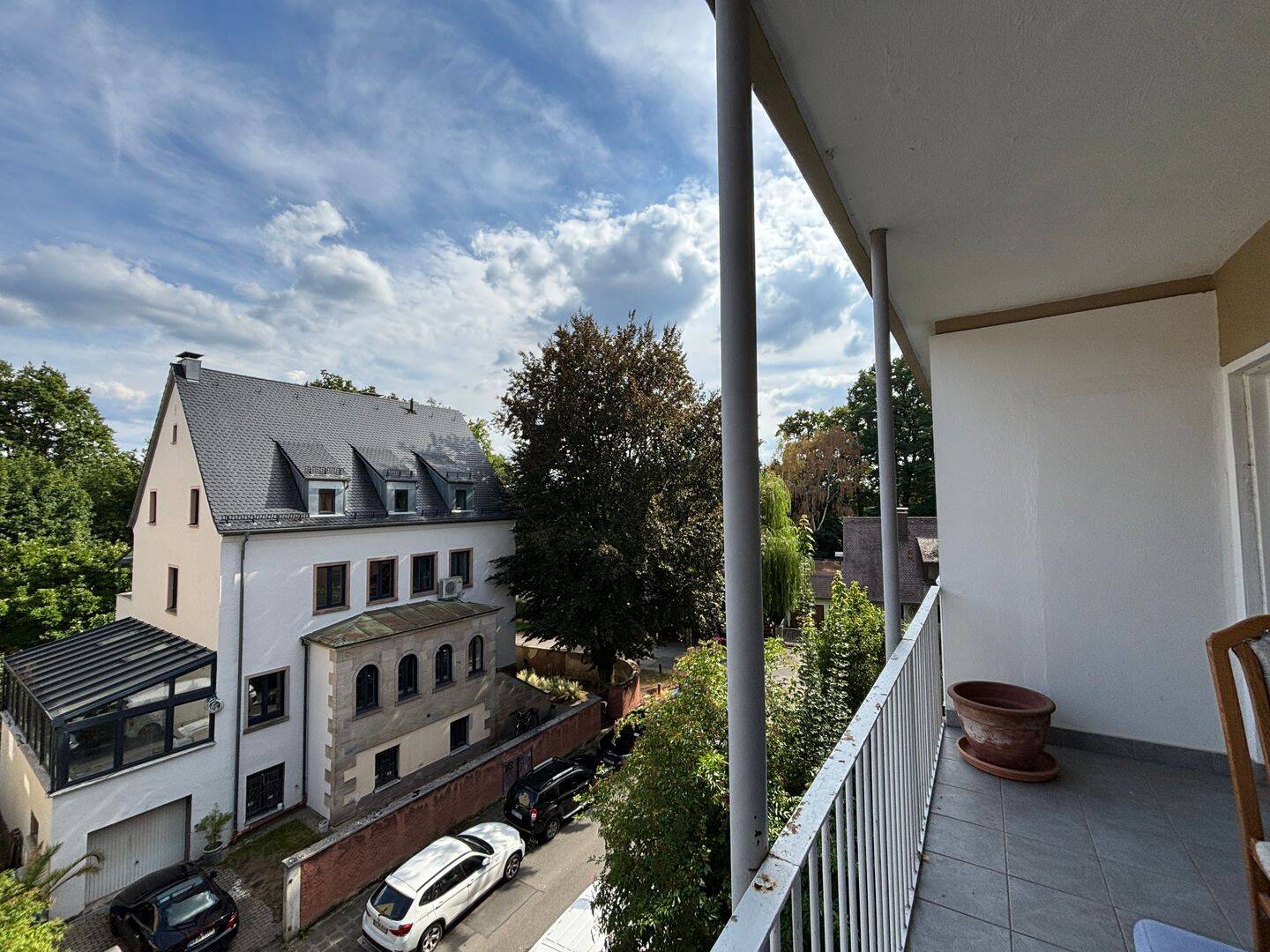 4-Zimmer-Wohnung mit Balkon in Nürnberg. Direkt am Dutzendteich., 90478 Nürnberg (Dutzendteich Gleißhammer Glockenhof Sankt Peter Zerzabelshof)