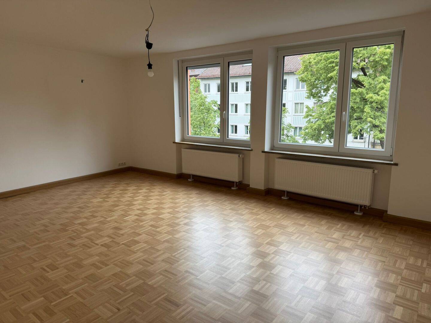 Frisch modernisierte 3-Zimmer- Wohnung mit kleinem Balkon in BA – Zentrum, 96047 Bamberg (Bamberg Gaustadt)