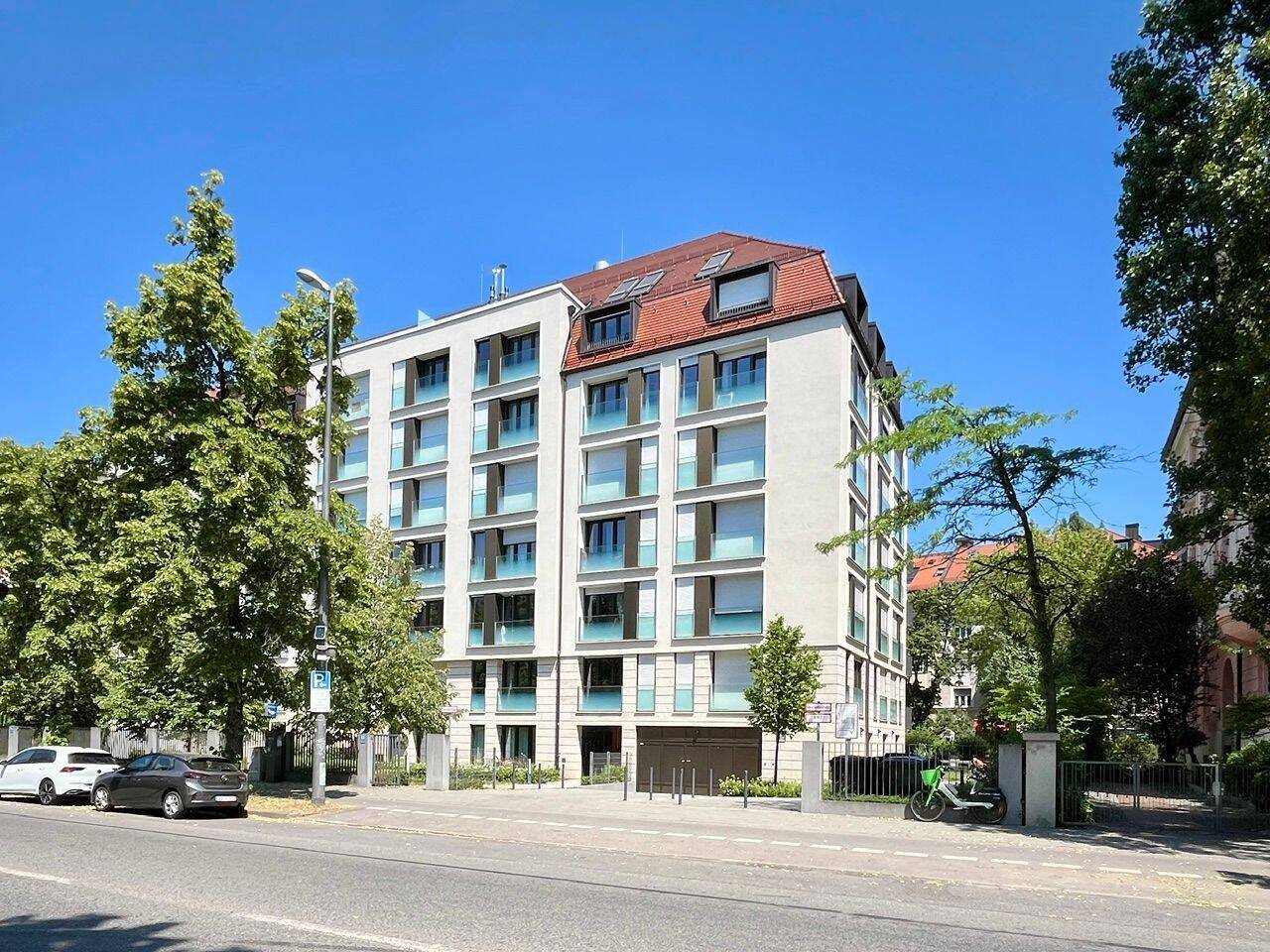 Attraktive 2-Zimmerwohnung mit TG in Neuhausen