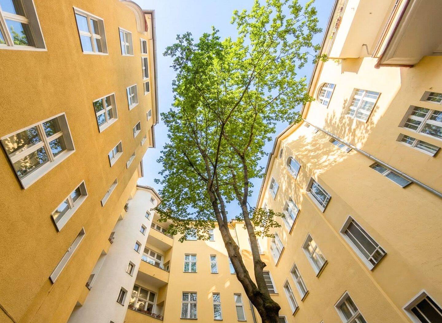 Stilvolle Altbauwohnung nahe Kurfürstendamm – Verkauf mit lebenslangem Wohnungsrecht, 10629 Berlin (Charlottenburg-Wilmersdorf Charlottenburg)