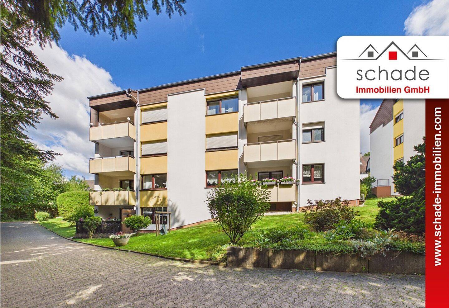 SCHADE IMMOBILIEN – Schöne 3,5-Zimmer Wohnung mit Loggia in sehr gepflegter Wohngemeinschaft!, 58511 Lüdenscheid