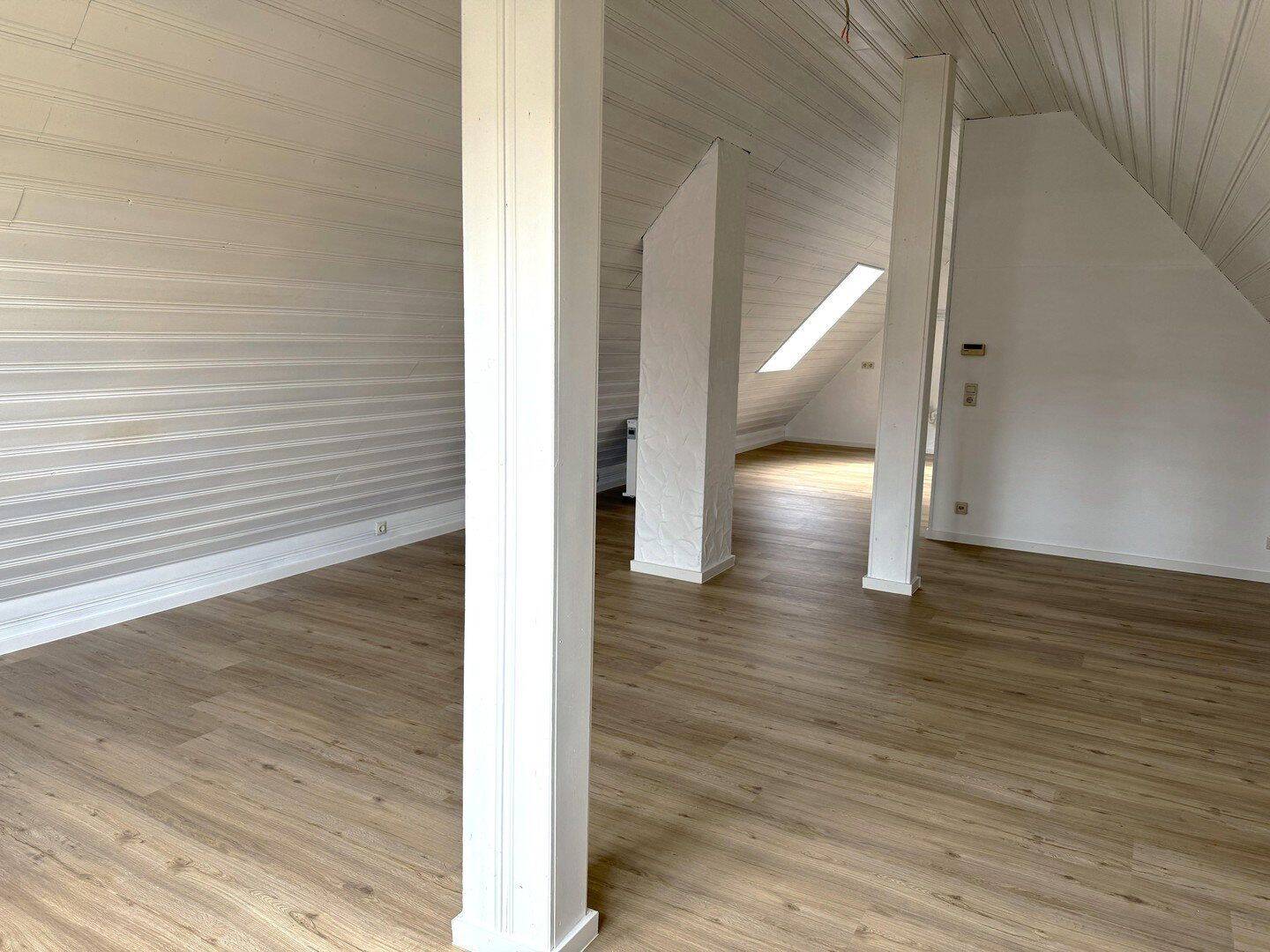 Charmantes 1-Zimmer-Apartment mit Einbauküche im Herzen der Öhringer Altstadt, 74613 Öhringen