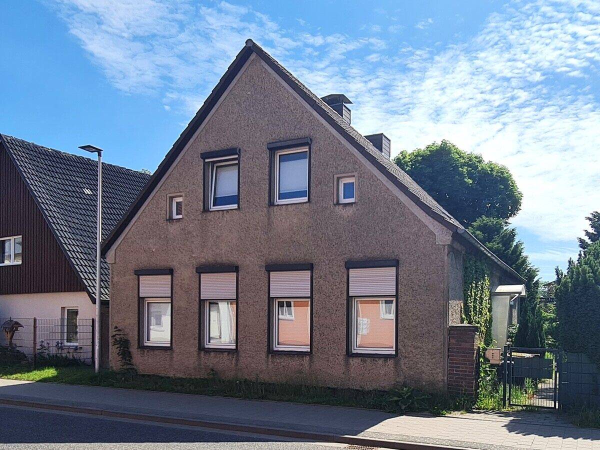 Charmantes Einfamilienhaus mit großem Grundstück und zusätzlichem Baupotenzial, 18356 Barth