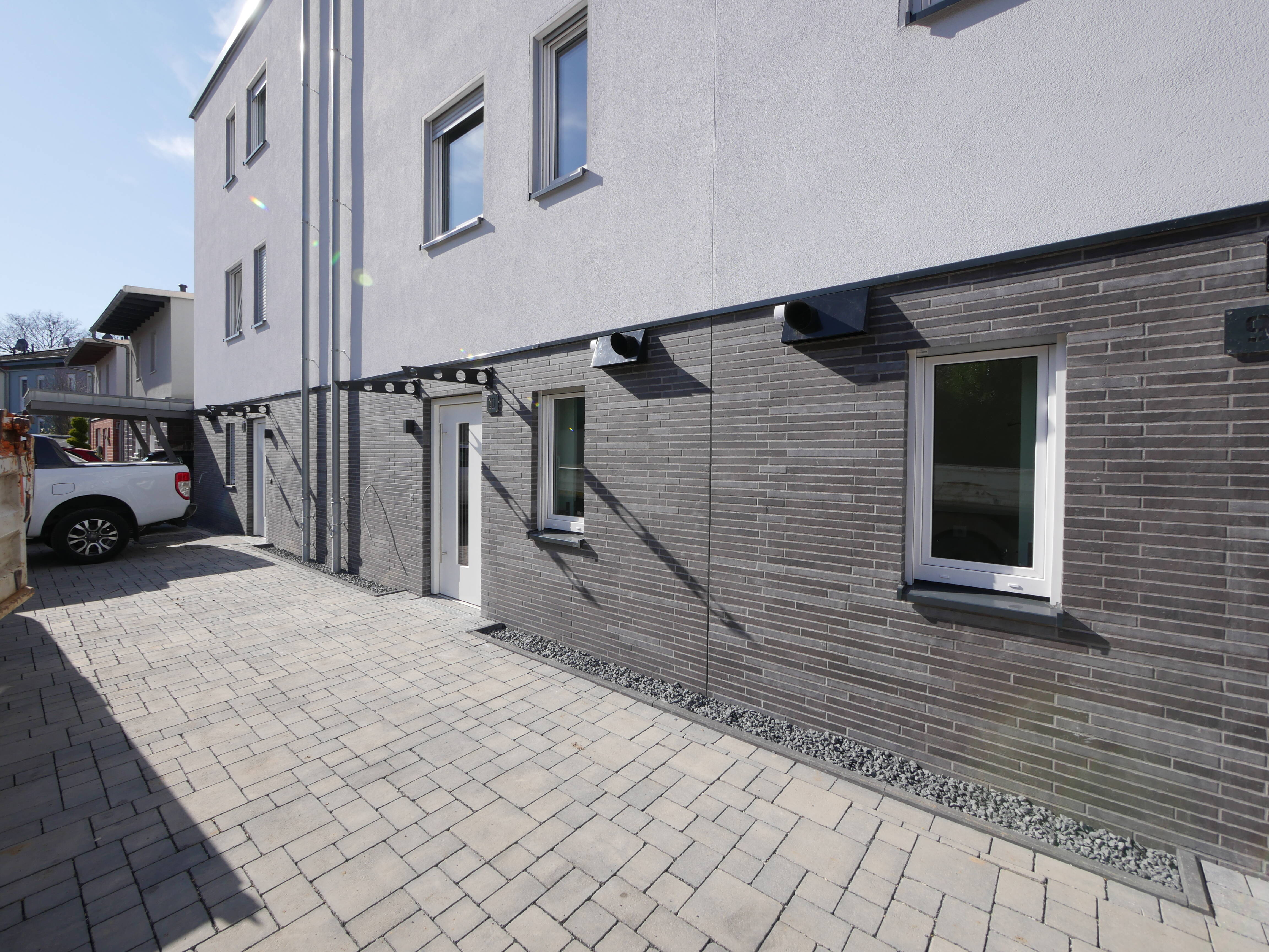 Neubauerstbezug ! Attraktive Reihenhäuser im Passivhaus Standard in grüner Lage von Remscheid, 42859 Remscheid (Innen Süd)