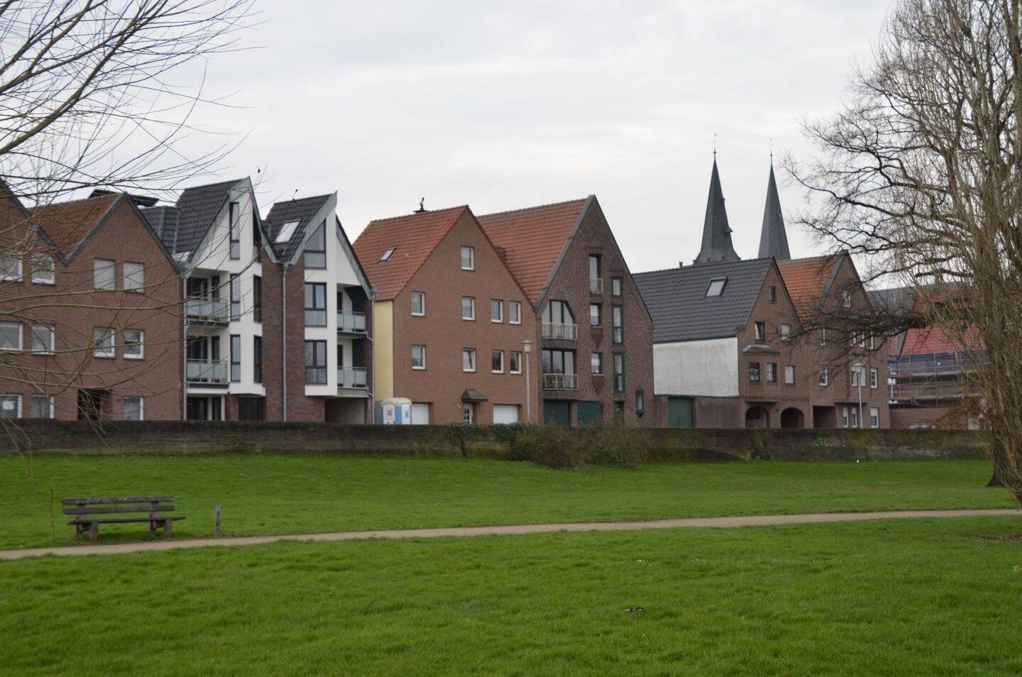 Wohnung • 2 Zimmer • Neubau – Altstadtkern – Niedrigenergiehaus – mit 2 Balkone – Aufzug – Stellplatz – Feinsteinzeug Böden – Park Aussicht • 58.44 m², 46509 Xanten