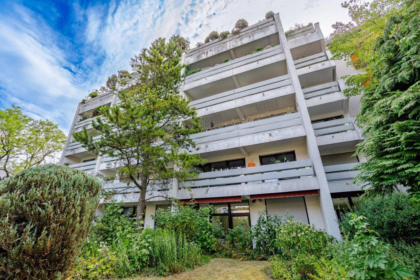 Stilvolle 2-Zimmer-Wohnung mit zwei Balkonen in begehrter Lage Schwabing-Luitpoldpark, 80809 München (Milbertshofen-Am Hart Neuhausen-Nymphenburg Schwabing-West)
