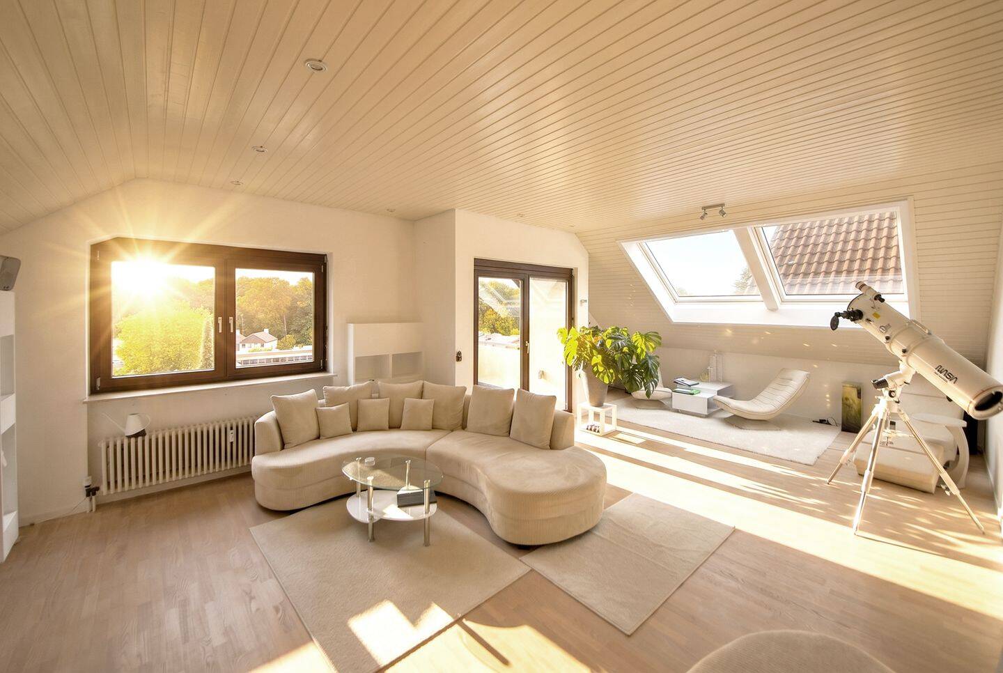 Moderne 4-Zimmer-Wohnung mit zwei Balkonen, Klimaanlage, Tiefgaragenstellplatz und Gartennutzung, 76571 Gaggenau