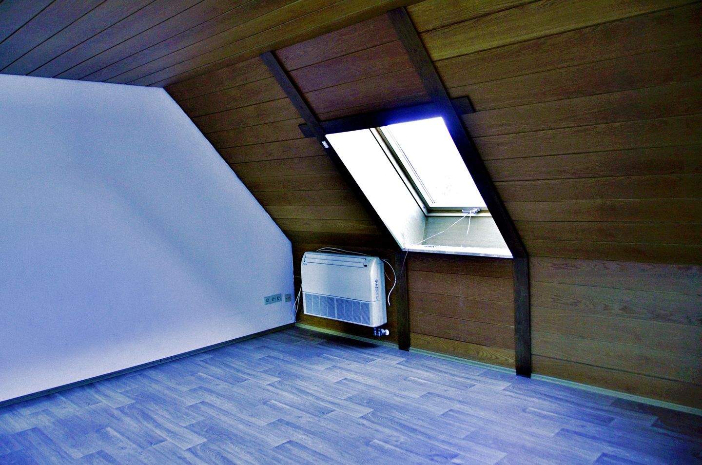 Drei-Zimmer-Dachgeschoß-Wohnung in Ansbach, 91522 Ansbach