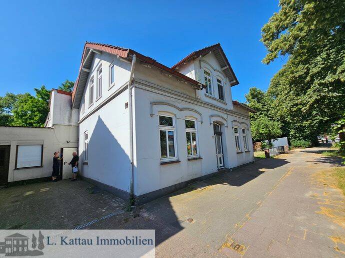 G 24 LESUM- sanierungsbedürftiges Mehrfamilienhaus – 3 Eigentumswohnungen als Gesamtpaket zu verkaufen, 28717 Bremen (Burgdamm Lesum Sankt Magnus)