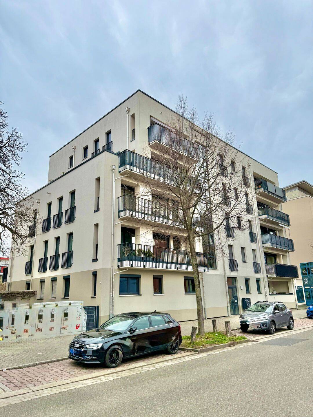 Moderne 3-Zimmer Penthouse-Wohnung mit riesiger Dachterrasse in Dresden, 1159 Dresden
