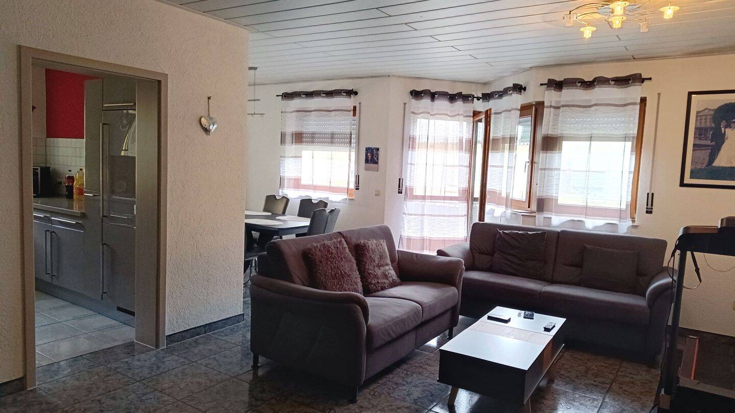 Komplett renovierte 3,5 Zimmer Eigentumswhg., Bretten Ortsrand, 75015 Bretten