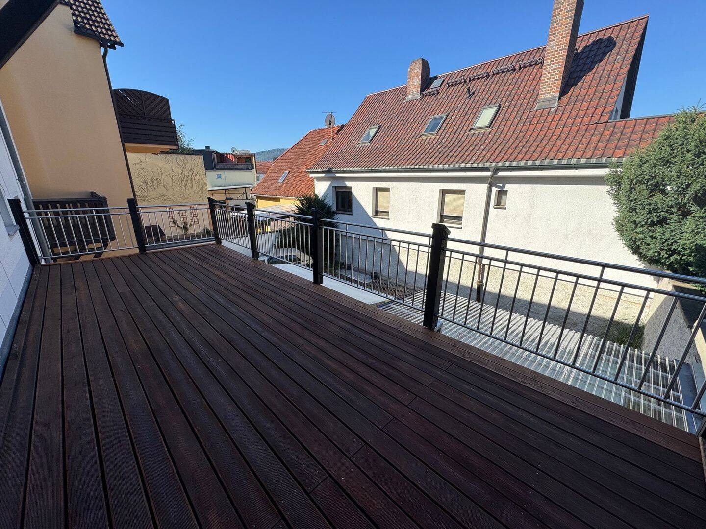 2-Raum Wohnung mit großer Terasse 800 Meter vom Markt, 7318 Saalfeld/Saale