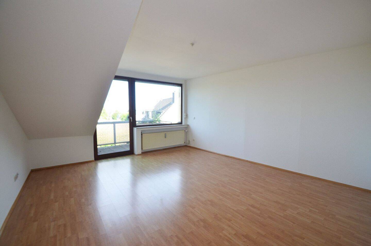 Ruhig gelegene 3-Zimmer-Wohnung in Brühl-Vochem, 50321 Brühl
