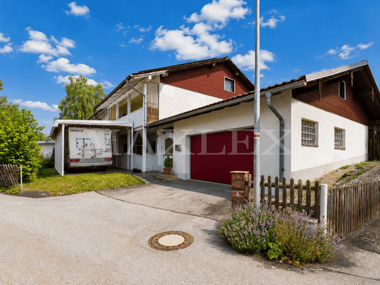 Zweifamilienhaus in ruhiger Lage von Ruderting, 94161 Ruderting