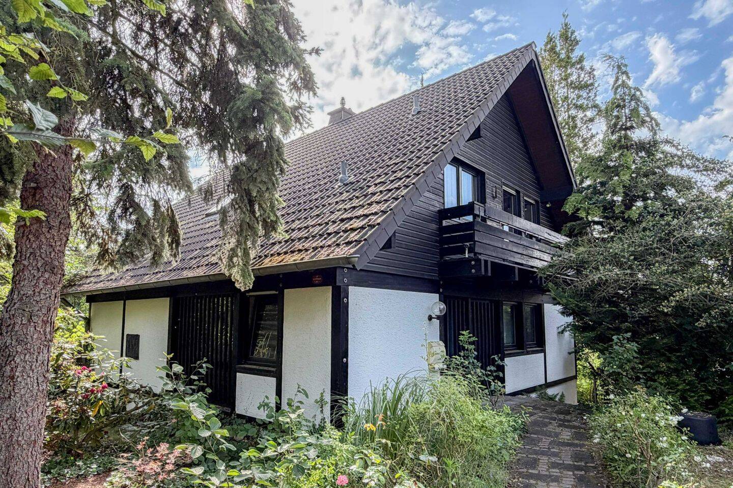 Familienidylle mit ELW, Traumgarten und bester Anbindung – Ihr neues Zuhause in Unkel-Scheuren, 53572 Unkel