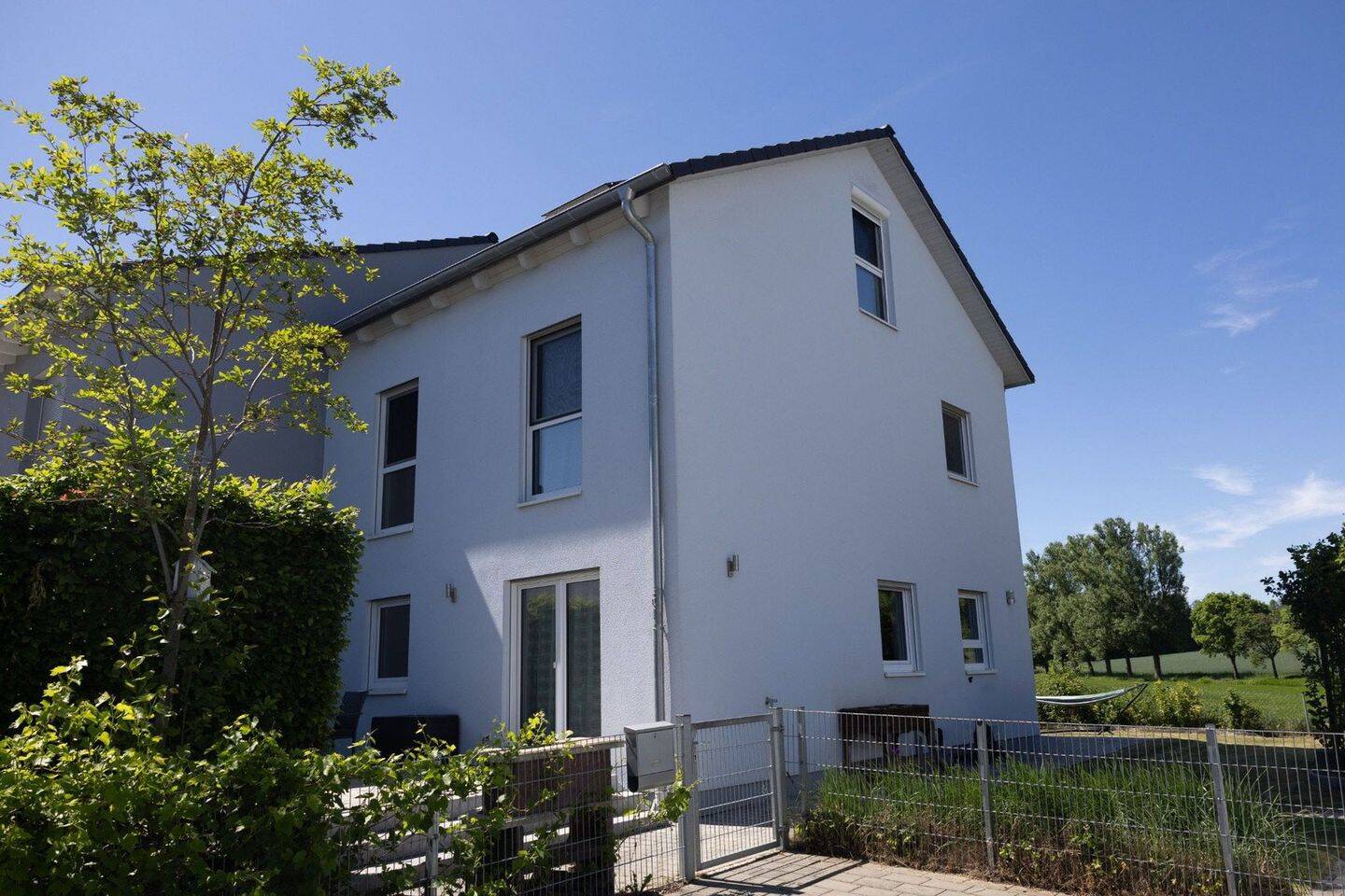 ++ Provisionsfrei ++ Doppelhaushälfte mit traumhaftem Ausblick in Weichs, 85258 Weichs