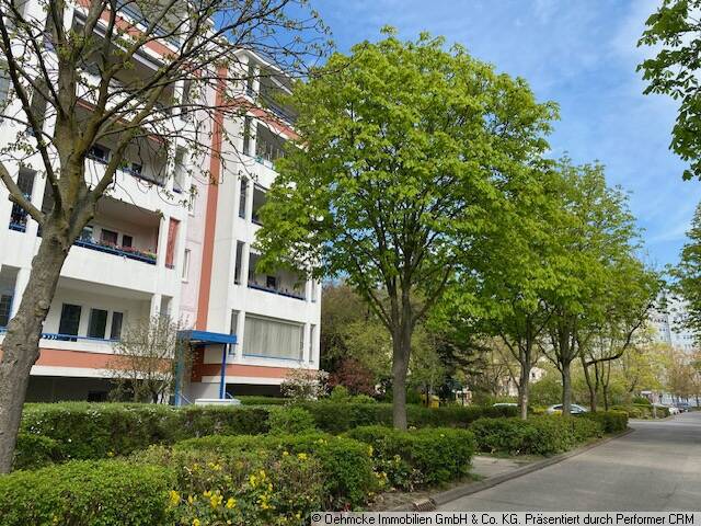 4-Zimmer-Eigentumswohnung mit Balkon im grünen Marzahn, 12685 Berlin (Marzahn-Hellersdorf Marzahn)