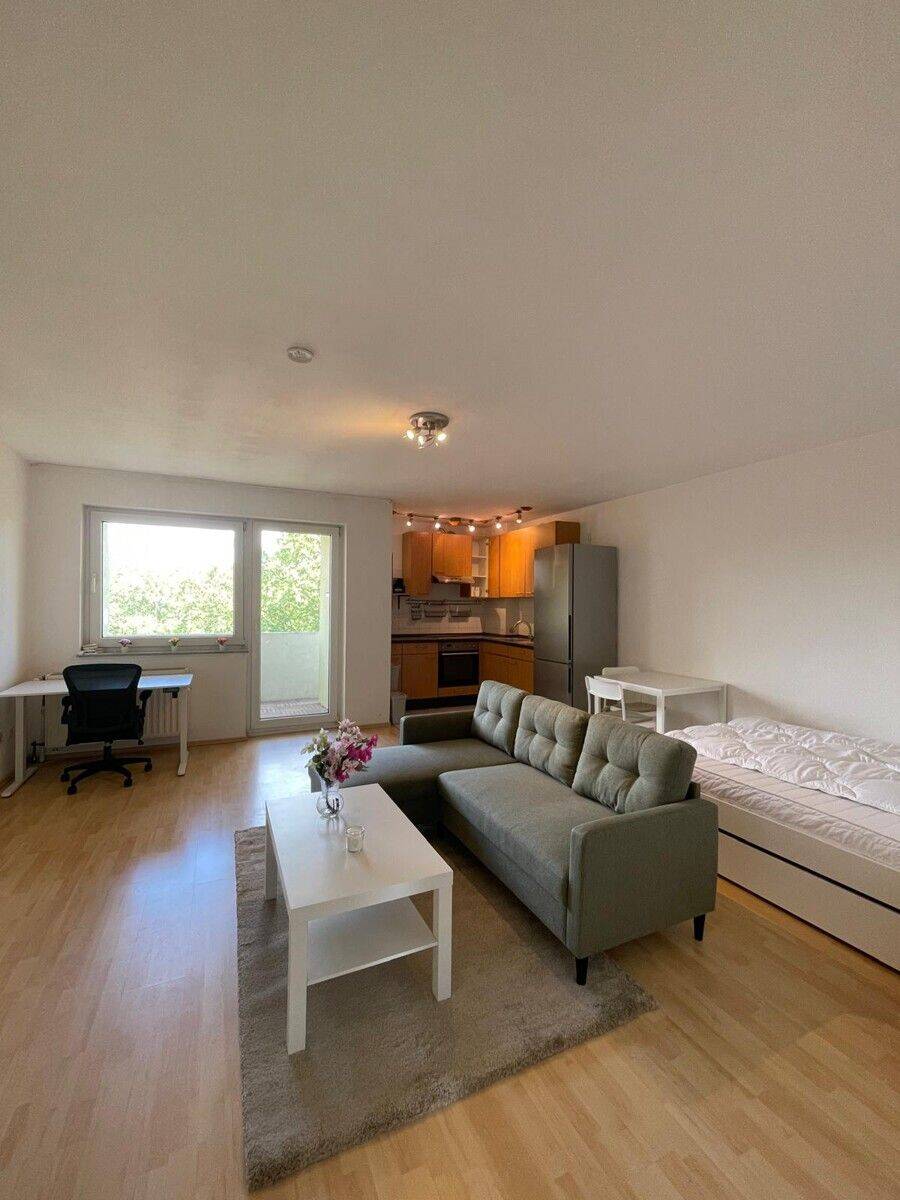 Sofort einziehen! Möbliertes Apartment mit neuem Bad, Fahrstuhl und Balkon in beliebter Lage, 30449 Hannover