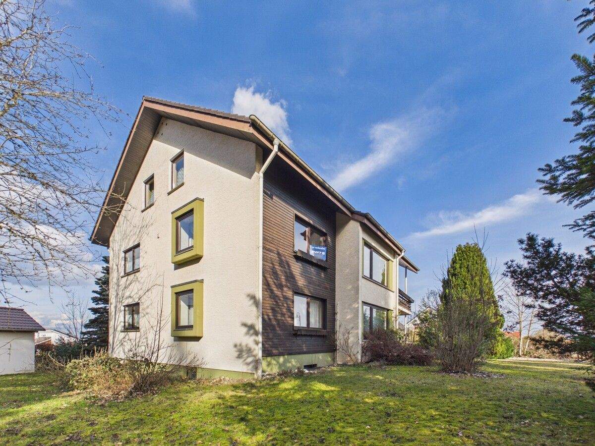 Attraktives Mehrfamilienhaus: Ruhe und Natur vor der Haustür, 78739 Hardt