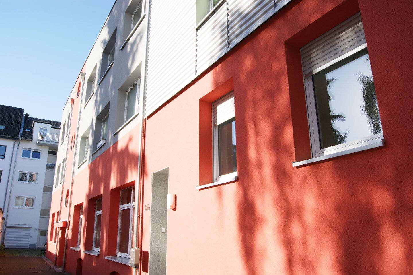 Am Montag 10.08.26 um 10:00 Uhr Besichtigung !! kommen Sie vorbei :)Sehr schöne 1- Zimmer Wohnung mit separater Küche und eigenen Hauseingang, 53111 Bonn (Nordstadt Zentrum Südstadt)