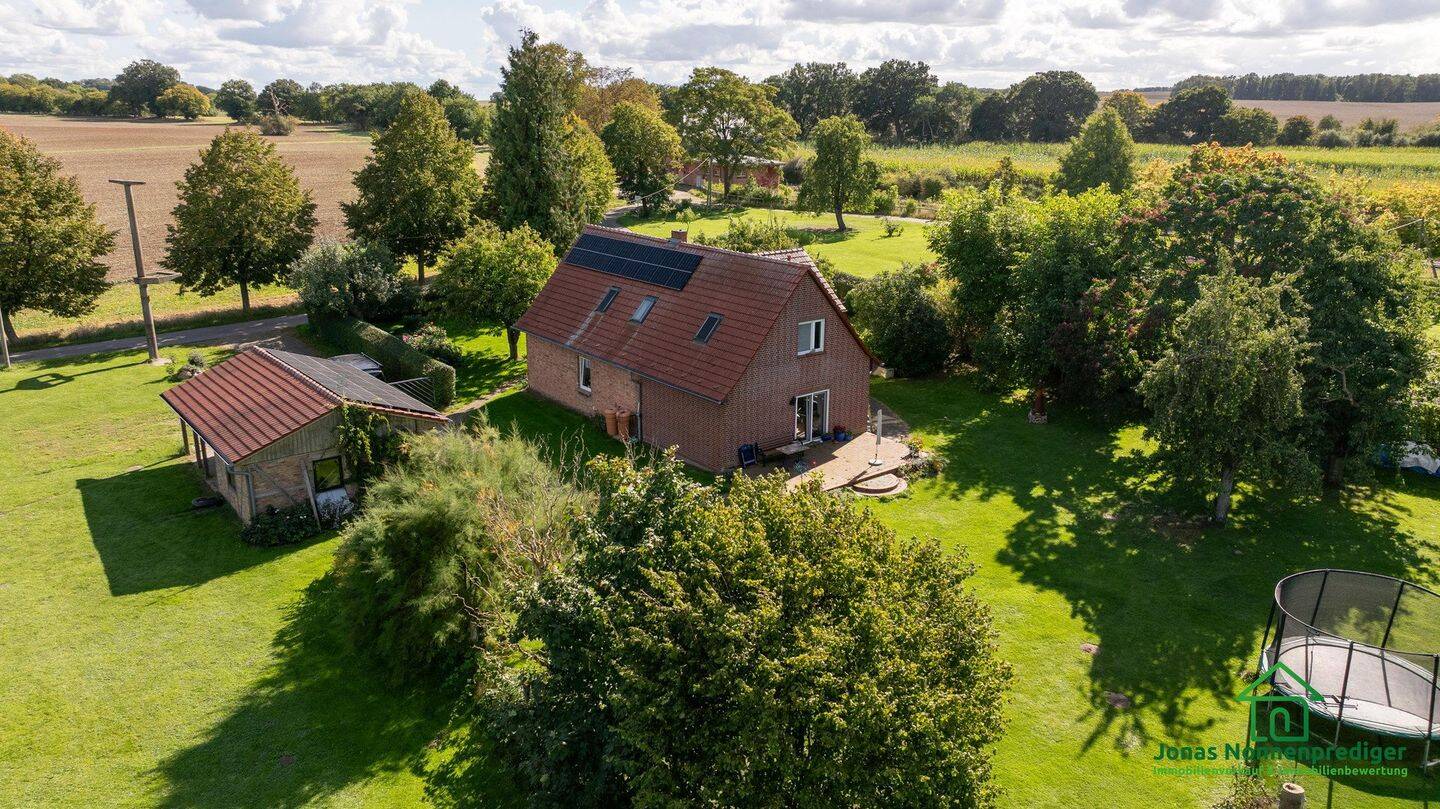 Einfamilienhaus in Alleinlage – für den Käufer provisionsfrei, 17166 Alt Sührkow