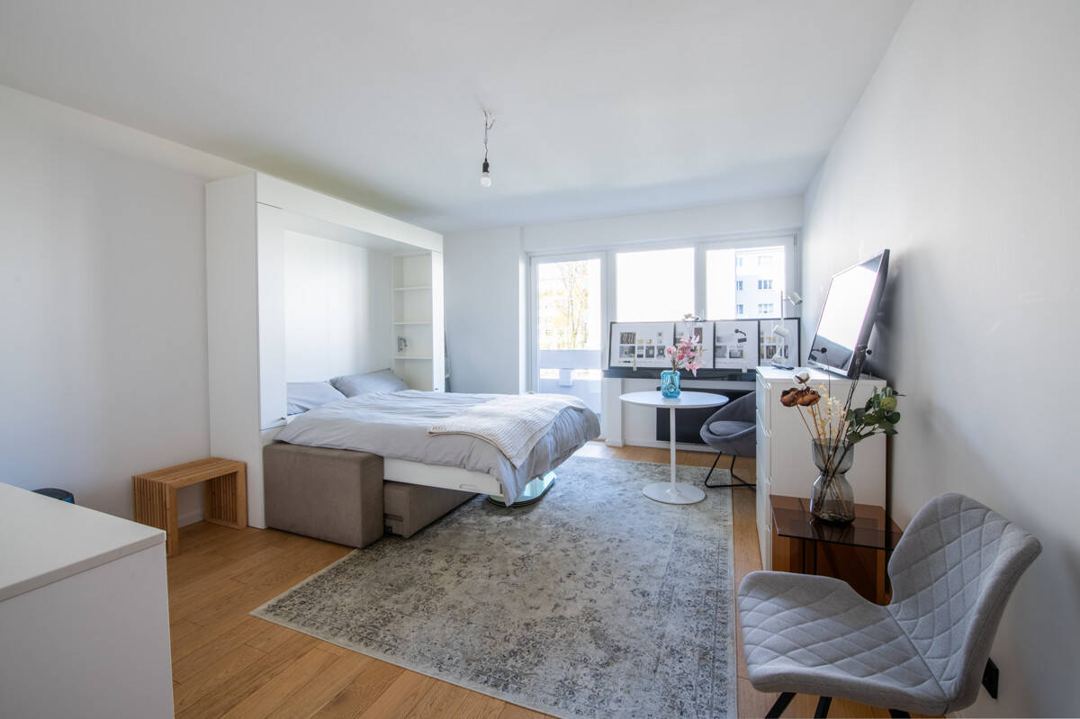 Bezugsfreies Schmuckstück in Top-Lage nahe Ku’damm I Balkon I Aufzug I EBK I Concierge, 10709 Berlin (Charlottenburg-Wilmersdorf Charlottenburg Halensee Wilmersdorf)