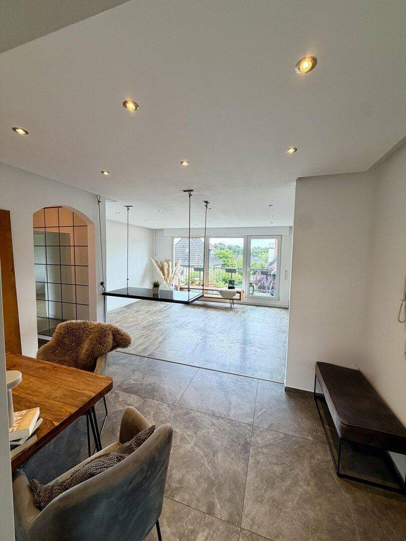 Bezugsfreie 3,5-Zimmer-Wohnung mit Südbalkon, Garage+neuem Bad in Barop, 44225 Dortmund
