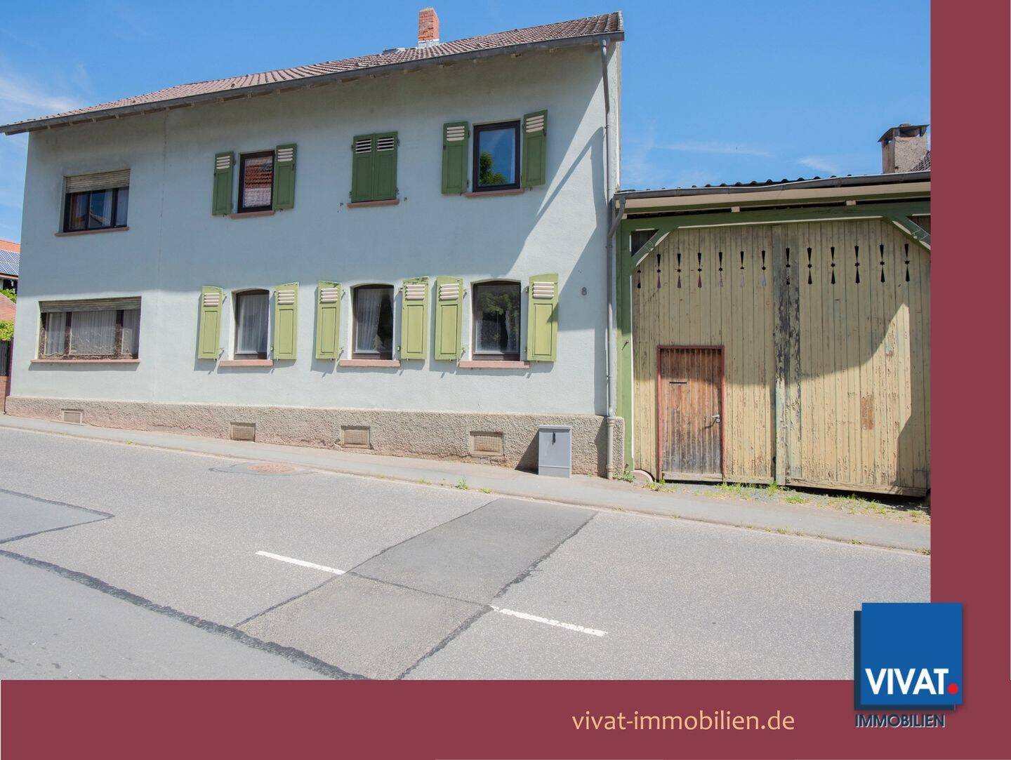 Hofreite: Pferdehaltung möglich, riesige Scheune in gutem Zustand, Wohnhaus sanierungsbedürftig., 61239 Ober-Mörlen