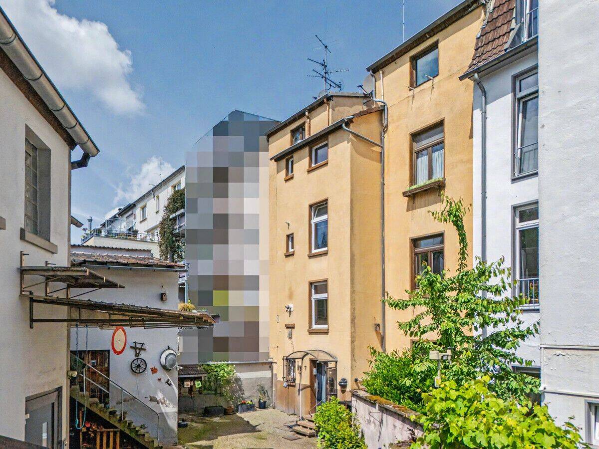 Leverkusen-Opladen: Gepflegtes 4-Familienhaus mit stabilen Erträgen und großem Entwicklungspotenzial, 51379 Leverkusen (Opladen)