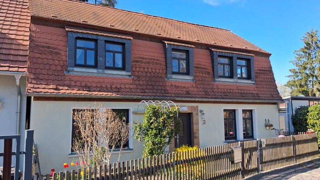 Familienparadies mit Landhauscharme – großzügiges Einfamilienhaus mit Einliegerwohnung auf traumhaftem Grundstück in Taucha!, 4425 Taucha