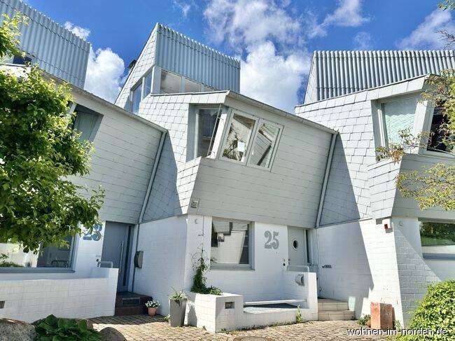 Kiel-Schilksee: Repräsentatives Wohnen in maritimer Bestlage mit Ostseeblick & Hallenbad, 24159 Kiel (Friedrichsort Holtenau Pries Schilksee Wik)