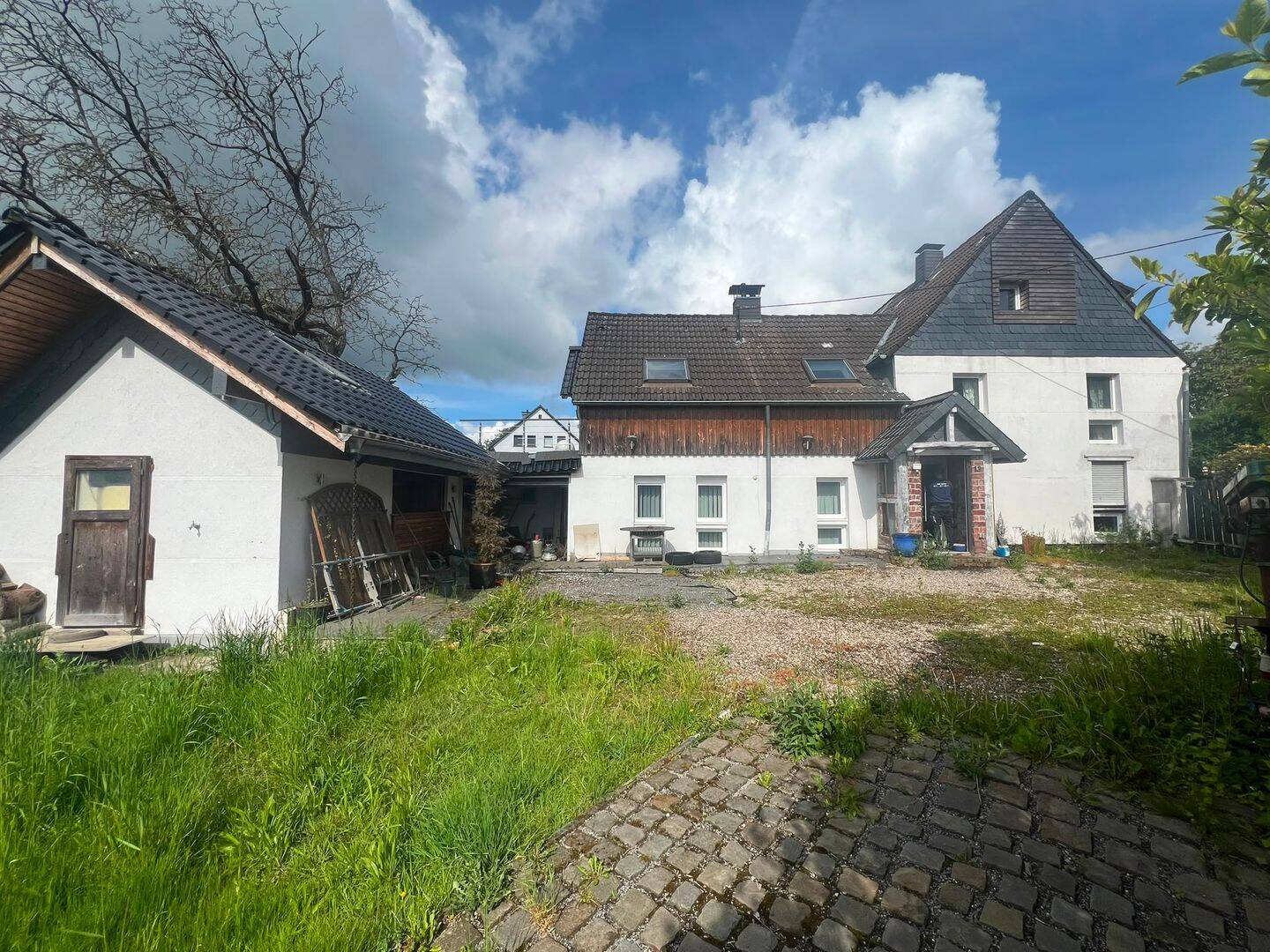 Charmantes Einfamilienhaus mit großem Grundstück, 42799 Leichlingen (Rhld.)
