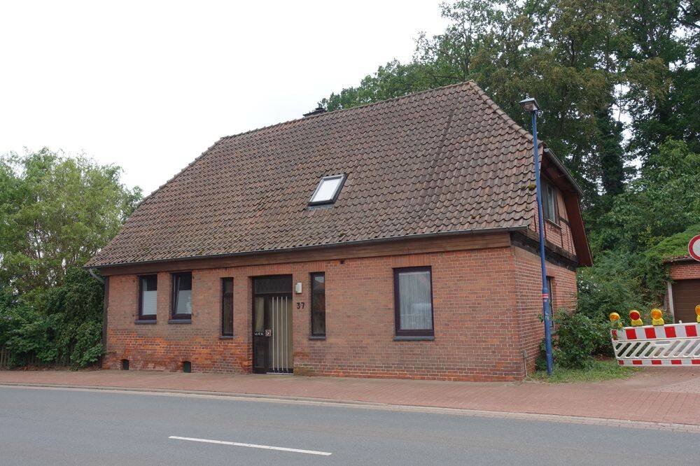 Familienfreundliches Einfamilienhaus im Ortskern von Marklohe, 31608 Marklohe