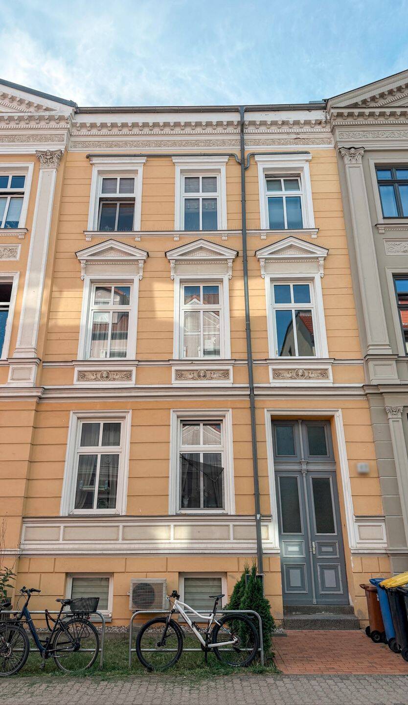 Vollvermietetes MFH mit nachhaltigem Entwicklungspotenzial in zentraler Rostocker Wohnlage, 18055 Rostock (Brinckmansdorf Kassebohm Kröpeliner Tor-Vorstadt Stadtmitte)