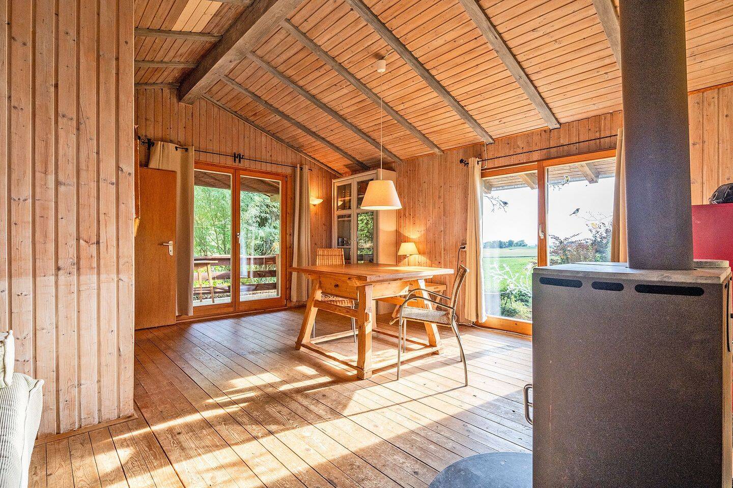 Ein herrlicher Rückzugsort: charmantes Wochenend-Blockhaus mit idyllischem Grundstück, 86444 Affing