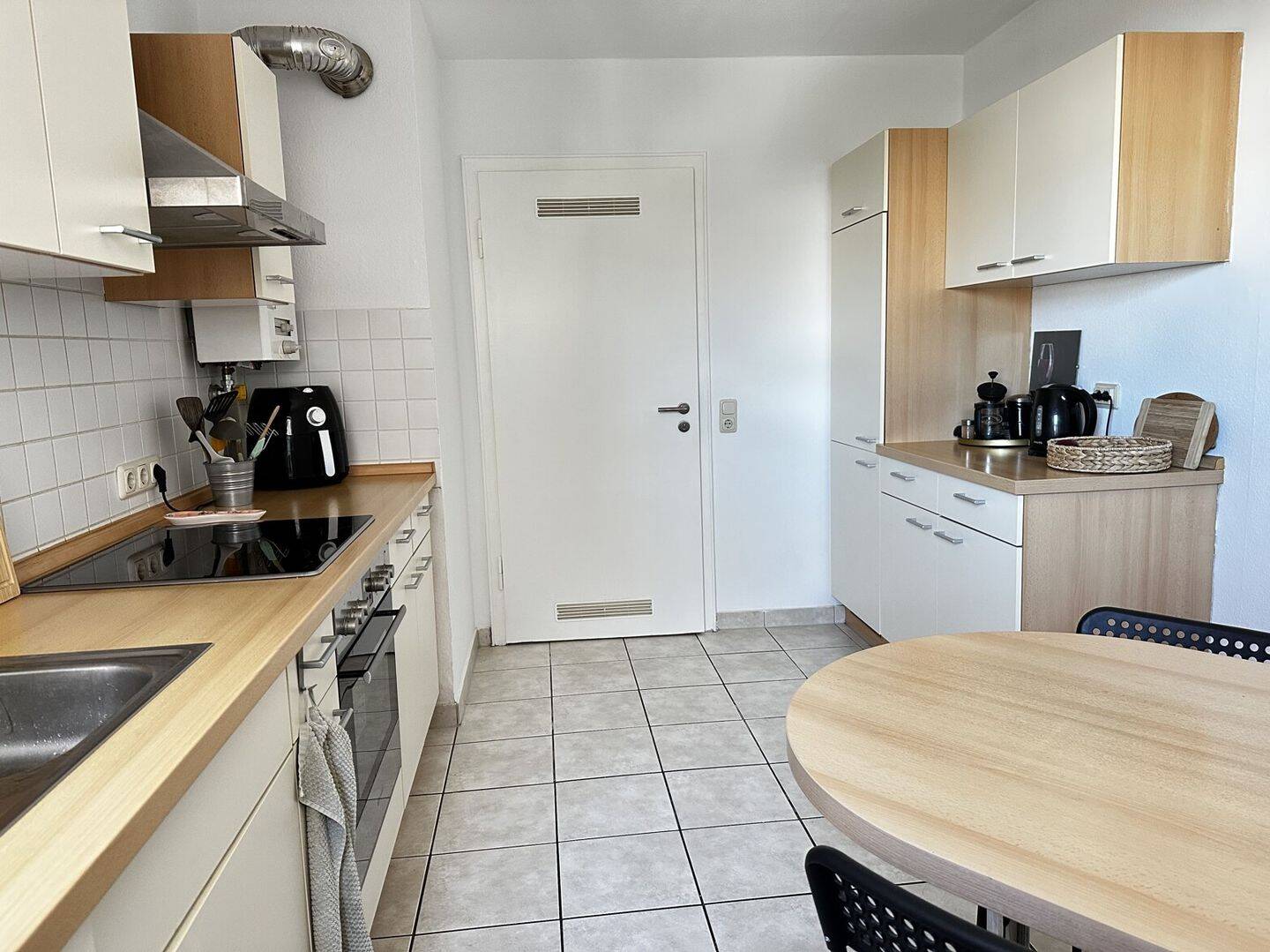 Zweizimmerwohnung mit Küche und neuwertigem Bad im Wiesbadener Westend, 65183 Wiesbaden (Wiesbaden)