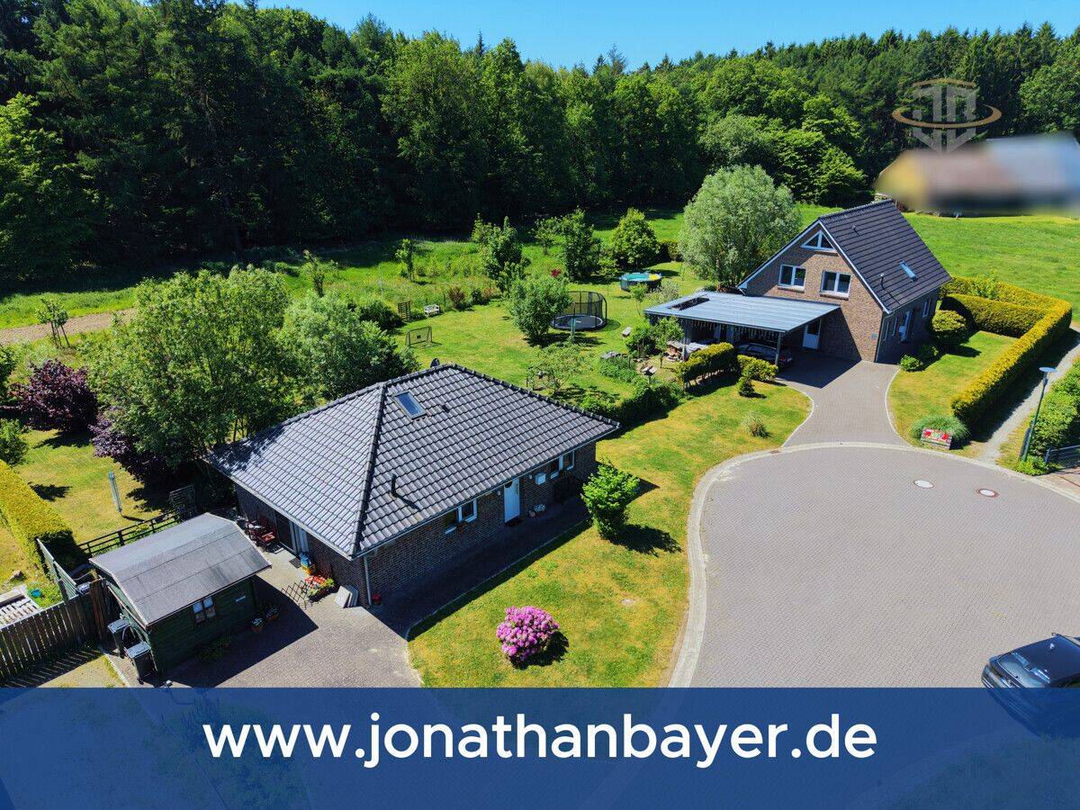 Gemeinsam leben, unabhängig wohnen – Bungalow und Einfamilienhaus im Doppelpack, 27624 Geestland
