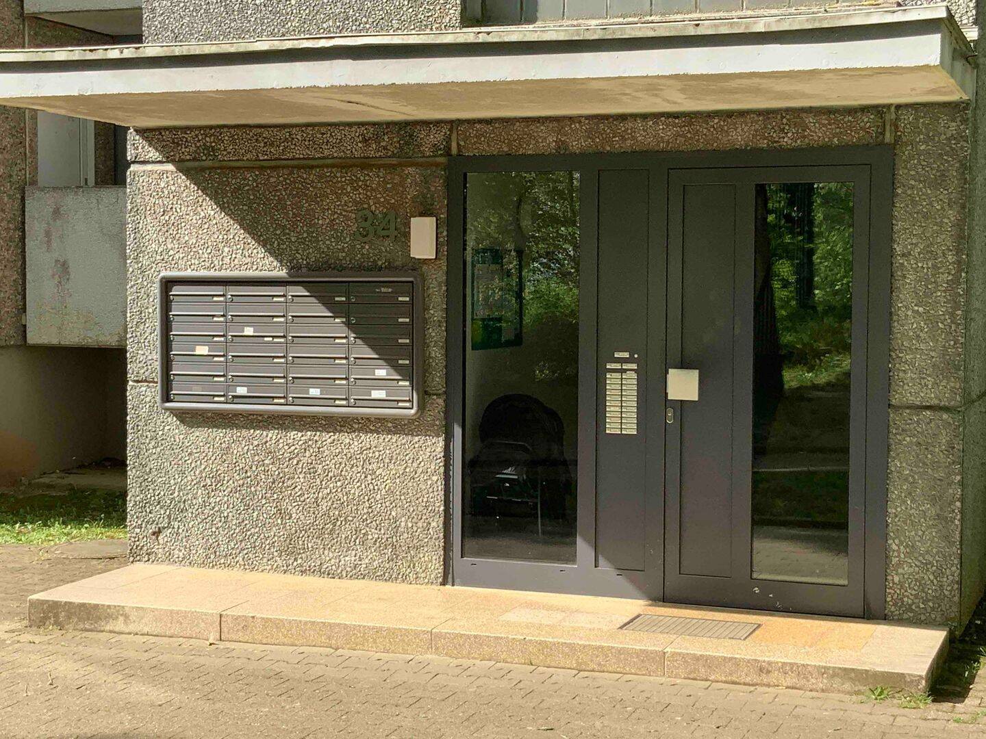 Helle 3-Zimmer-Wohnung mit Balkon im Herzen der Stadt wartet auf Sie!, 65199 Wiesbaden (Biebrich Dotzheim Frauenstein Wiesbaden)