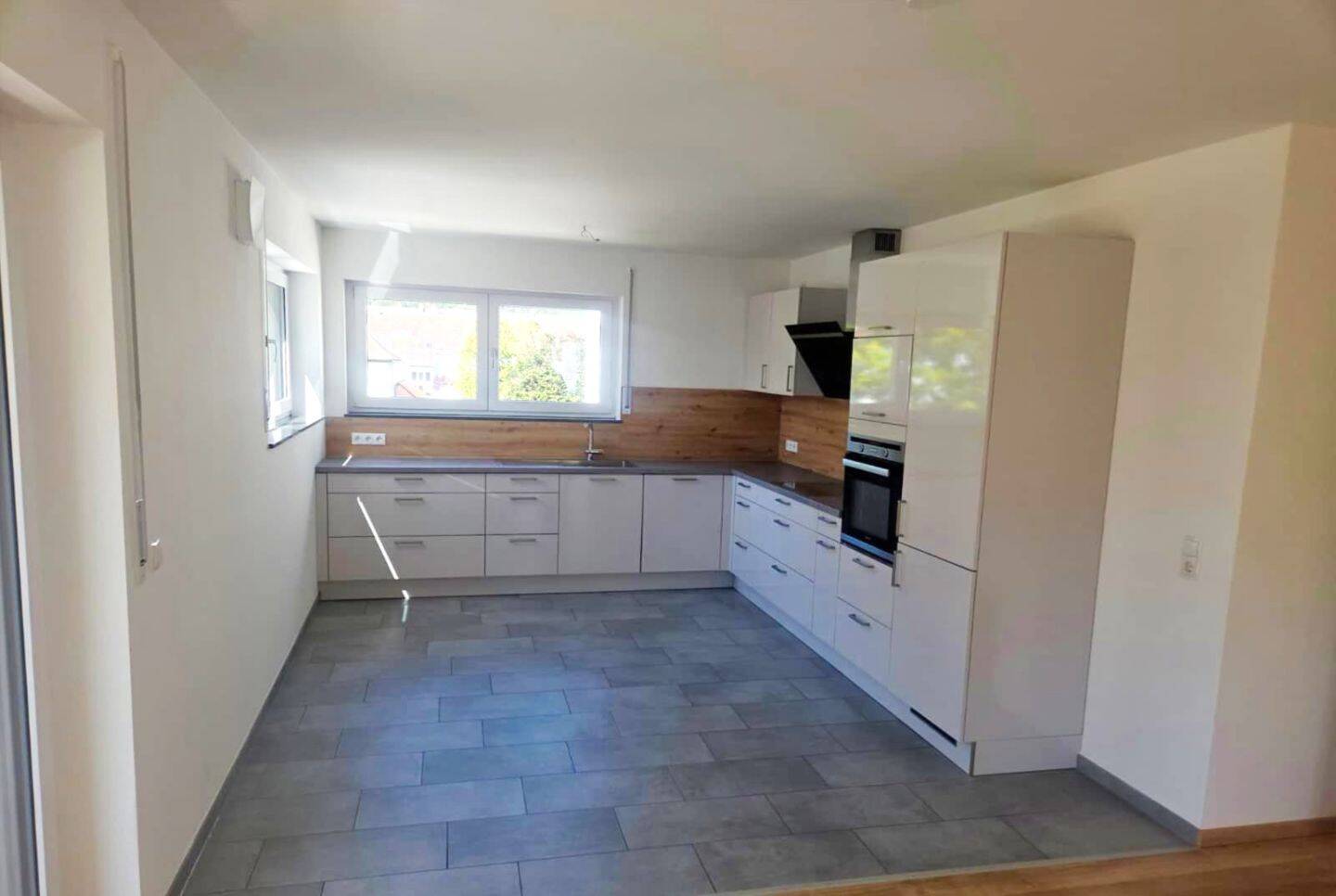 Helle und Neuwertige 2-Zimmer-Wohnung in Marktheidenfeld, 97828 Marktheidenfeld