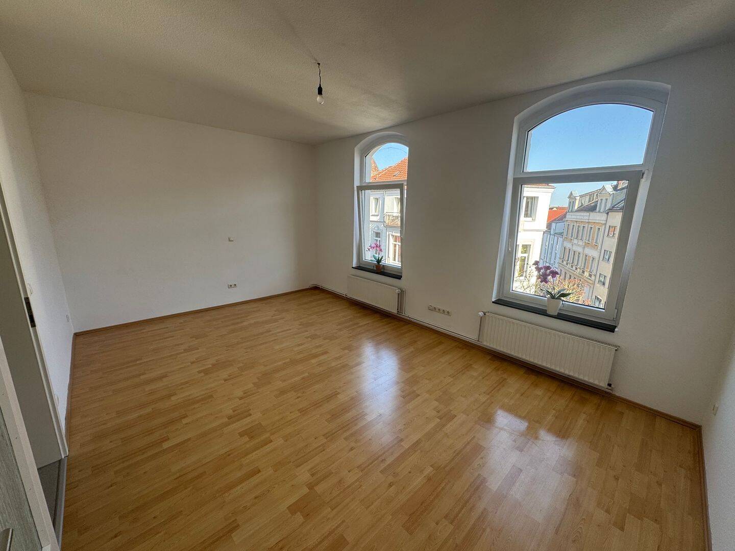 Helle modernisierte und ruhige 3 Zimmer Wohnung in Uni Nähe zu sofort, 30167 Hannover