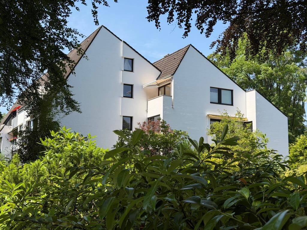 3-ZIMMER-WOHNUNG IN DER HAGENER ALLEE EINE DER SCHÖNSTEN LAGEN AHRENSBURGS, 22926 Ahrensburg