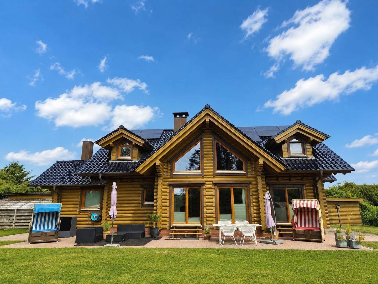Holz Blockbohlen Haus Nähe Innenstadt, 23795 Bad Segeberg