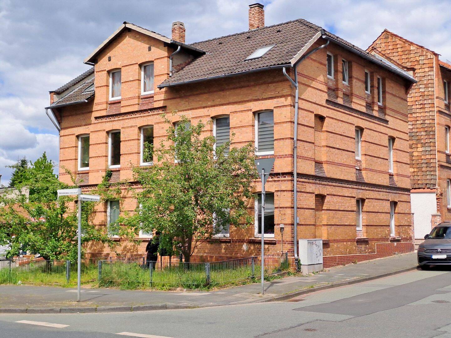 Ihre Chance unter Verkehrswert: 6-Familienhaus in zentraler Lage!, 38350 Helmstedt