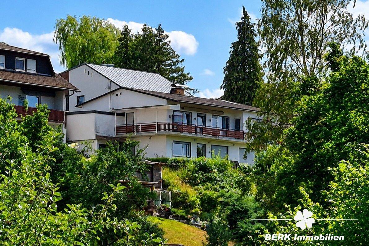 BERK Immobilien – Großzügiges Wohnhaus mit viel Platz und vielfältigen Möglichkeiten in Lützelbach, 64750 Lützelbach