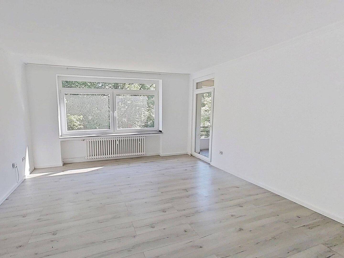 Geräumige 3-Zimmer-Wohnung mit BALKON in ruhiger Wohnlage, 33659 Bielefeld (Senne)
