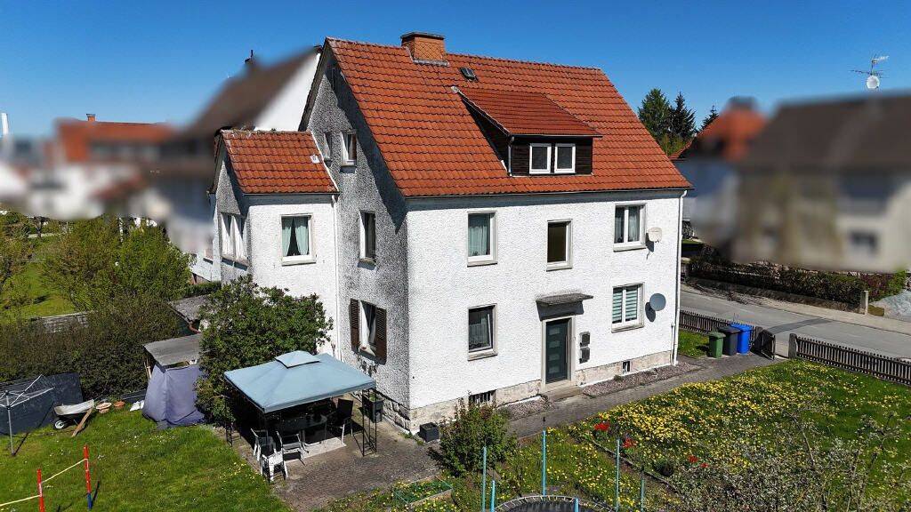 Solides Wohnhaus mit schönem Garten in bevorzugter Lage von Korbach, 34497 Korbach