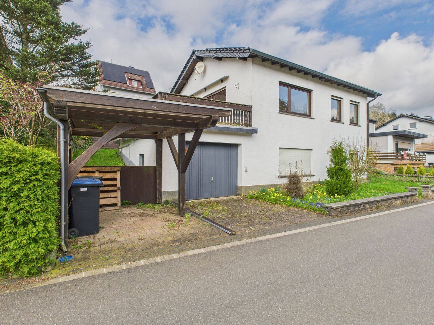 Saniertes Einfamilienhaus in ruhiger Lage in Jünkerath zu verkaufen, ab dem 31.07.26 frei !, 54584 Jünkerath