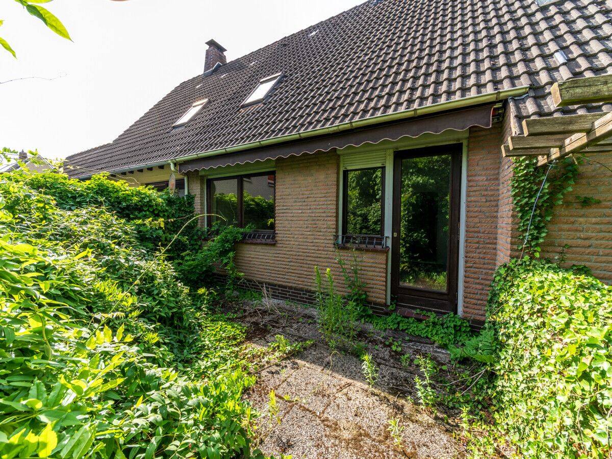 Sanierungsbedürftige Doppelhaushälfte mit Erweiterungspotenzial, 26131 Oldenburg (Oldb) (Bloherfelde Eversten)